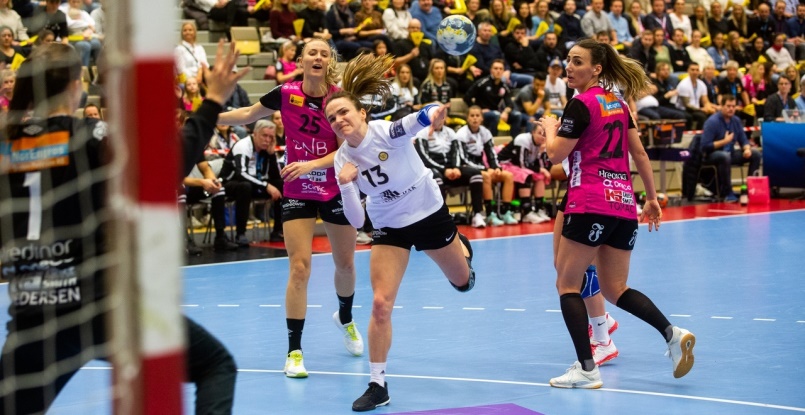 Лига чемпионов. Есть четвертьфинал! Два "Ростова" — кризисный и выздоравливающий