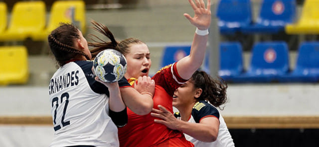 Товарищеский матч. Женская сборная Австрии уступила команде Португалии, ведя 6 мячей по ходу второго тайма