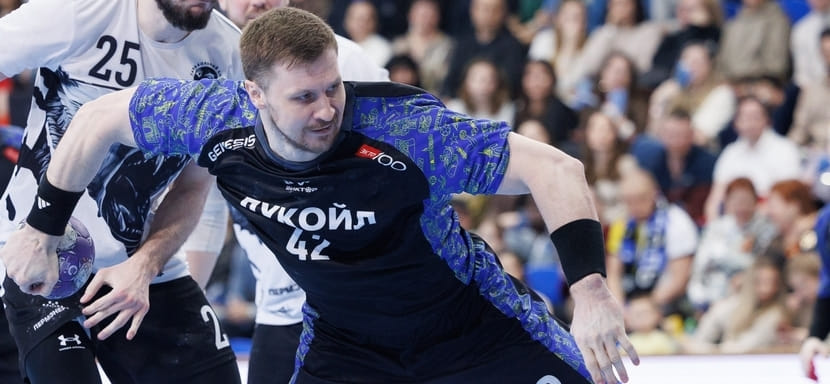 33-летний белорусский линейный Артём Сельвесюк продолжит защищать цвета ставропольского "Виктора"