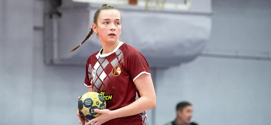 Бомбочки от Юлии Курочкиной. Годичная пауза, опыт бариста и парфюмера новичка "Университета"