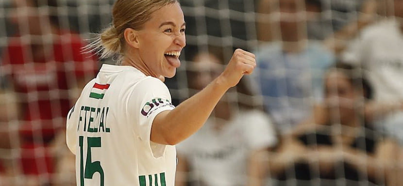 Венгрия. Женский чемпионат стартовал с разгромной гостевой победы "Дьёра" над "Кишвардой"