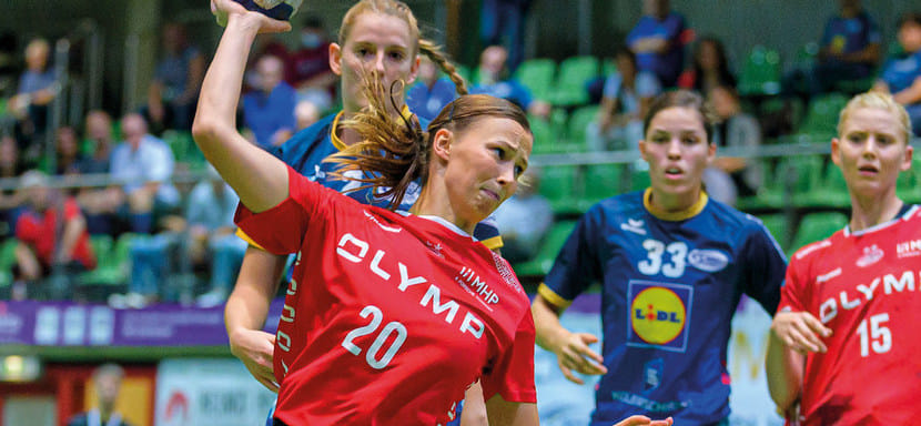 Женская бундеслига. Левая крайняя "Битигхайма" Неле Раймер вернулась в "Неккарзульм" Тани Логвин