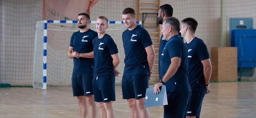 "Зенит" на сборе в Малорите провёл мастер-класс для юных гандболисток из Санкт-Петербурга (ФОТО)