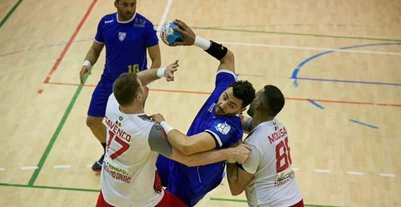 Чемпионат Румынии. "Дунэря" и бухарестское "Динамо" добились побед