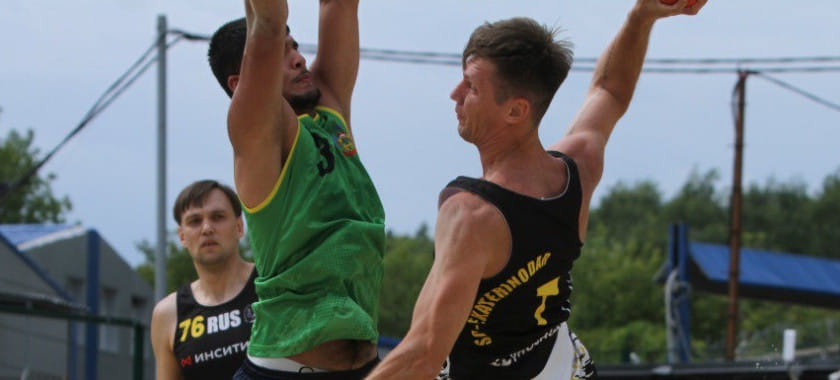 "Технолог-Спартак" и ЦСКА-"Академия" стали полуфиналистами Кубка России по пляжному гандболу