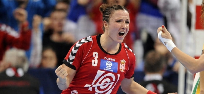 Балканы. Правая крайняя "Ростов-Дона" Катарина Крпеж-Шлезак продолжит карьеру в "Криме". Словенский клуб представил и других новичков