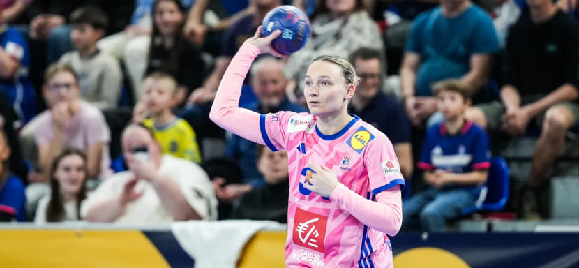 Сборная Франции с разницей в 20 мячей разгромила команду Хорватии и квалифицировалась на женский чемпионат Европы-2026