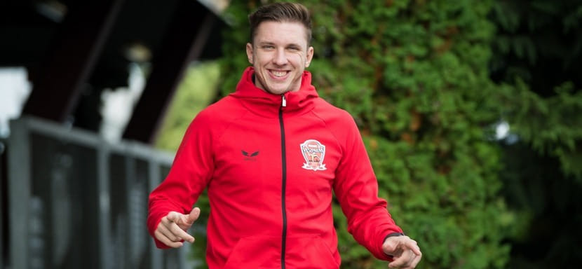 Никита Вайлупов: "Сергей Марк Косоротов привёз в Венгрию веники для бани. Я показываю иностранцам процесс парения, угощаю мёдом, чаем"