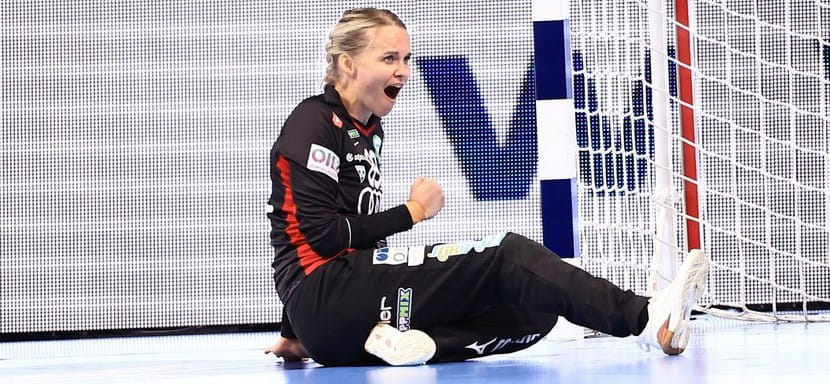 Лига чемпионов. Датчанка Сандра Тофт из "Дьёра" — автор лучшего вратарского спасения в сезоне-2023/24 (ВИДЕО)