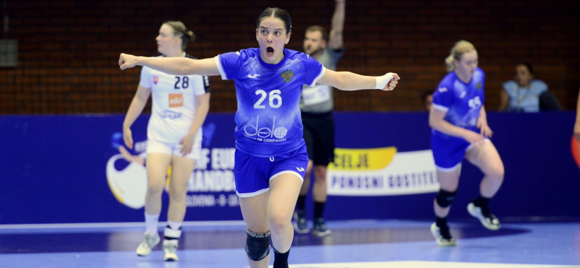 Юлия Крупенникова: "Люблю готовить десерты — это меня успокаивает" (ВИДЕО)