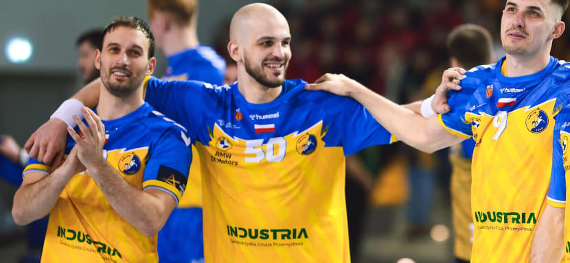 Польша. 11 мячей Артёма Королька помогли "Кельце" разгромить "Калиш", "Азоты" в серии пенальти уступили "Гвардии" и ещё один результат