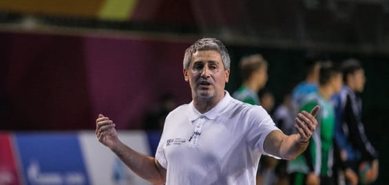 ЧМ-2021. Игорь Лавров: "Игрокам прежде всего надо думать не о том, какая сумма будет проставлена в их контрактах, а о победах своей команды"