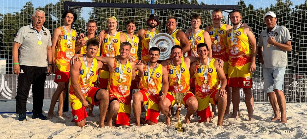 "Чувствовал, что отобью бросок Коли Прохорова…" Что творилось в Лужниках в "пляжном" финале