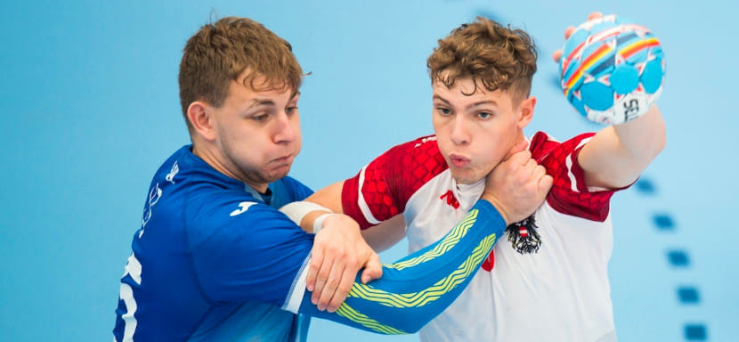 Может, договоримся? Как сдают матчи и играют на ставках в профессиональном спорте