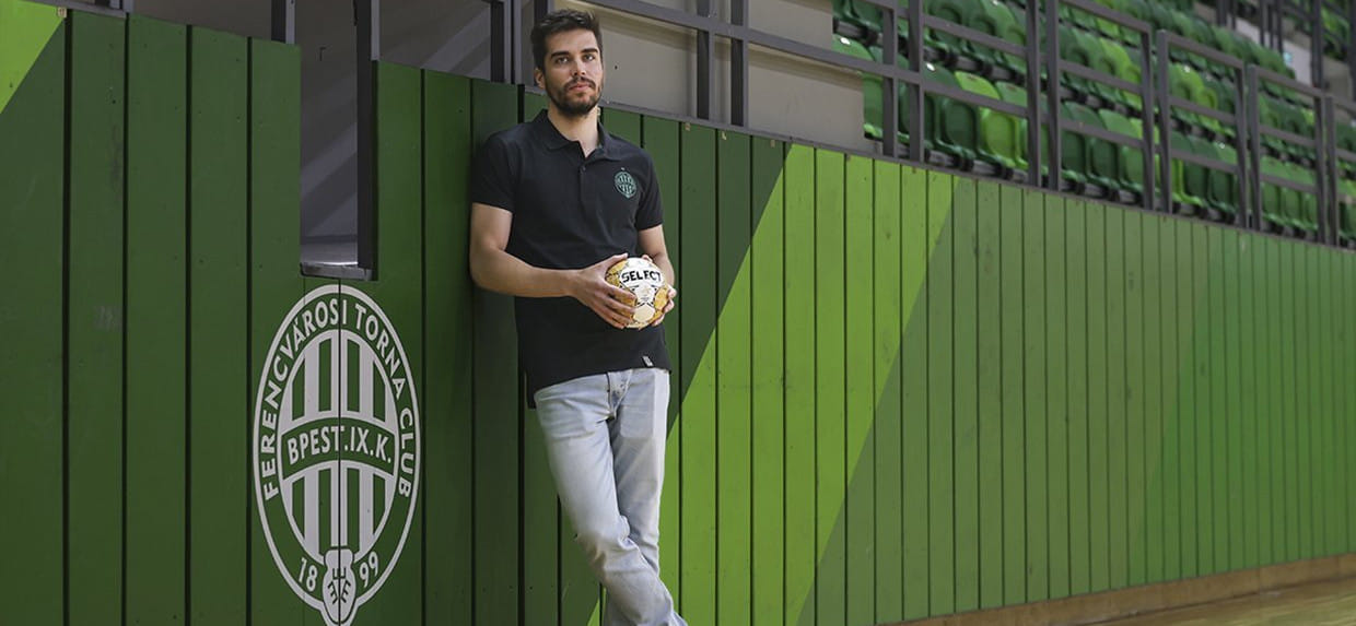 Венгрия. "Ференцварош" нашёл замену перешедшему в "Киль" Бенце Имре в лице игрока венгерской сборной Адама Тота