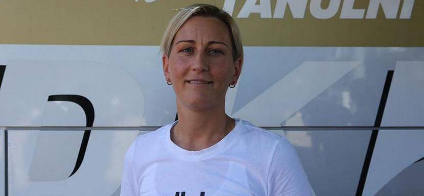 Венгрия. Левая полусредняя Анита Булат ближайший сезон проведет в "Дунауйвароше"