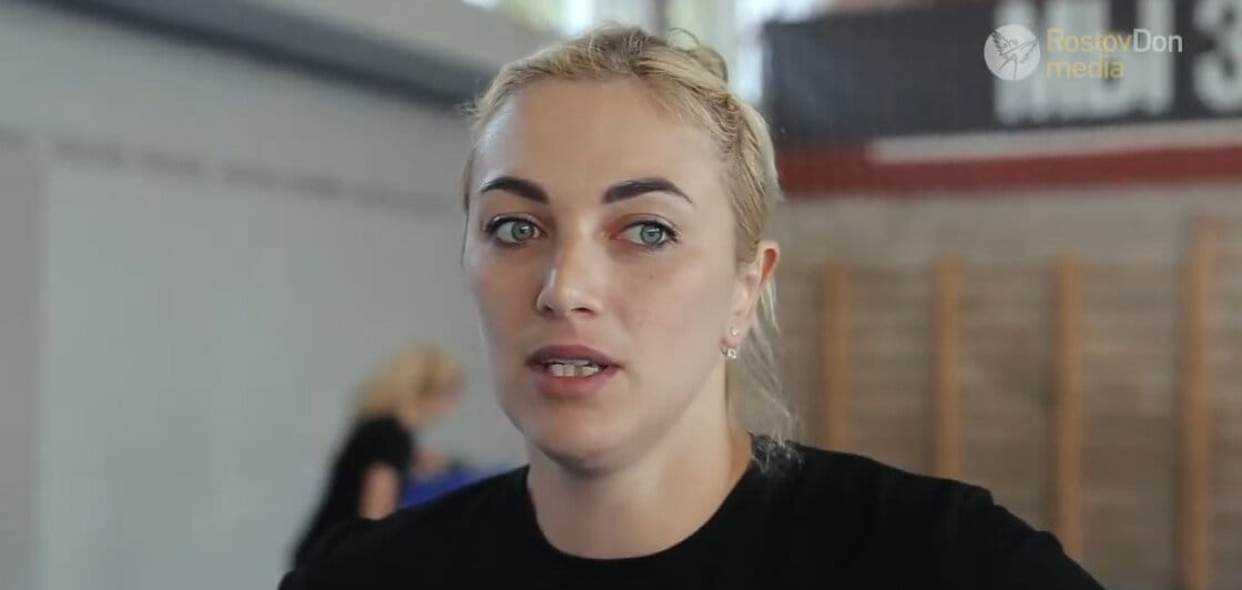 Суперлига. Видео от пресс-службы "Ростов-Дона". Анна Сень: "Когда мы взяли мячи и начали подвижные игры, было тяжеловато"