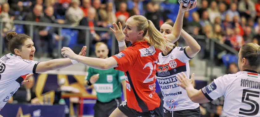 "Дьёр" одной ногой в четвертьфинале, а Анна Вяхирева теперь — главный бомбардир Лиги чемпионов