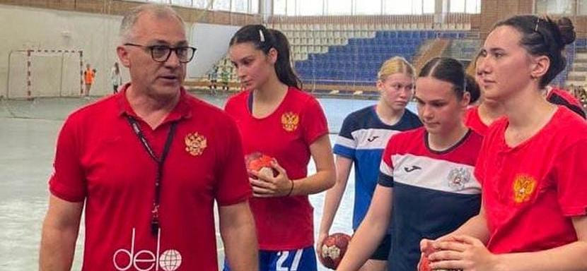 18 гандболисток молодёжной сборной России (U-19) будут готовиться ко вторым Играм стран СНГ. В Брест поедут 16 игроков