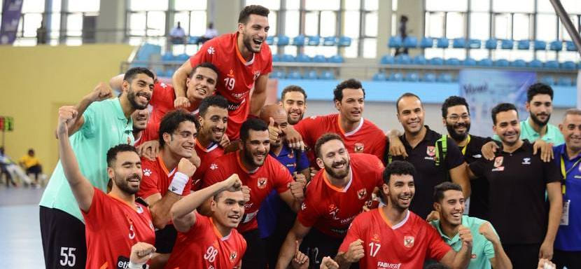 В Конго завершился клубный чемпионат Африки. В мужском турнире победил египетский "Аль-Ахли", у женщин — "Примейру де Агушту" из Анголы