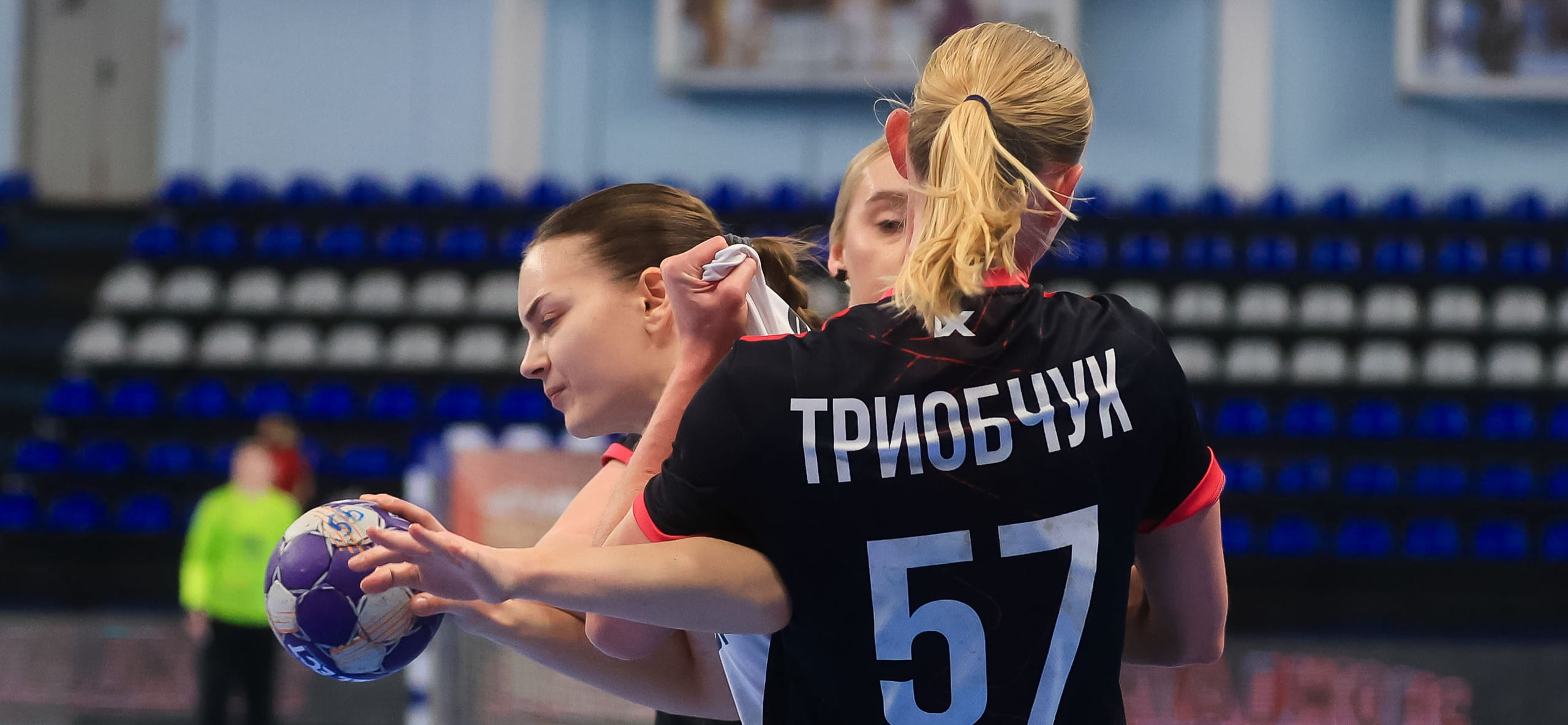 Правая крайняя Алина Триобчук продолжит защищать цвета звенигородской "Звезды". Контракт продлён до 2028 года