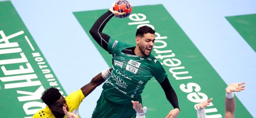 Франция. Четыре гола Сергея Кудинова не помогли "Шартру" избежать домашнего поражения от "Монпелье"