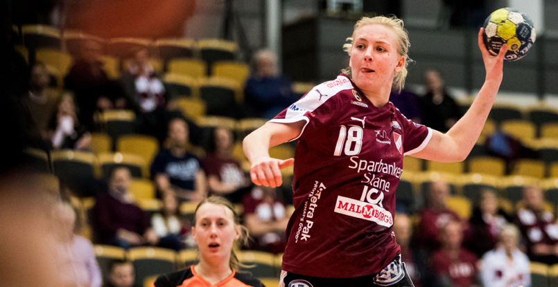 Норвегия. "Ларвик" подписал контракт со шведской полусредней Элинор Юханссон