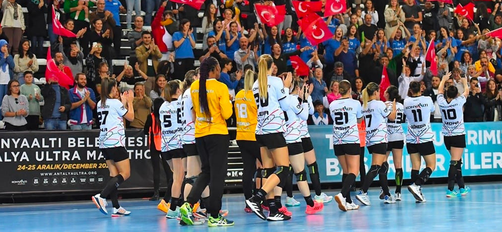 Кубок ЕГФ. В ответном матче финального противостояния "Коньяалты" Ихневой и Санниковой разгромил "Месалию" и завоевал трофей!