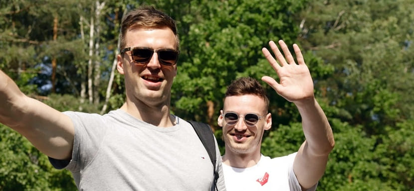 Беларусь. Тимбилдинг на Белом озере — "Мешков Брест" провел пляжную тренировку (ФОТО)