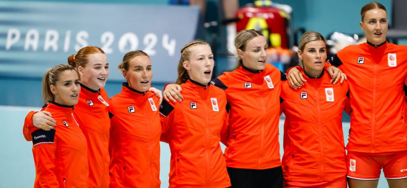 Женская сборная Нидерландов завершила групповой этап олимпийского турнира победой. В стартовом матче дня обыграна команда Венгрии