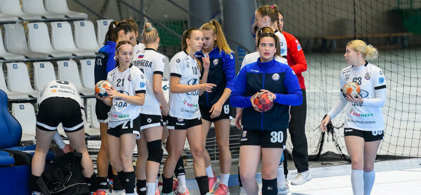 Высшая лига. В единственном матче дня "Лада"-СШОР с минимальной разницей в счёте обыграла "Сокол" и продолжила идти без потерь