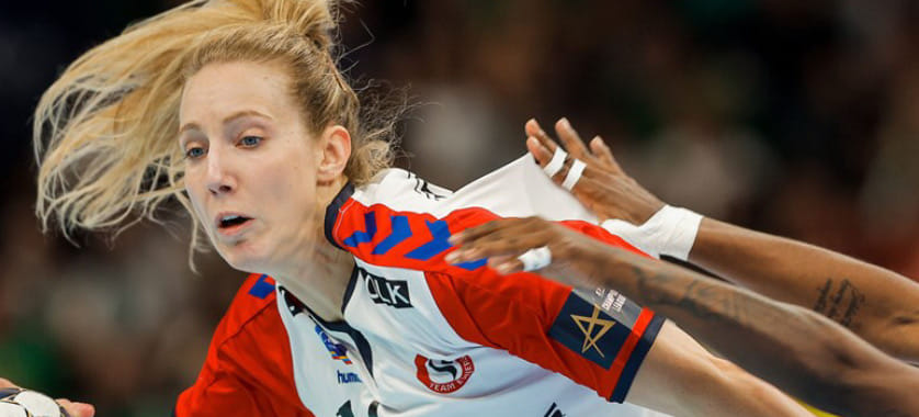 Лига чемпионов. "Мец" оказался сильнее "Эсбьерга" в матче за 3-е место, несмотря на десять голов левой полусредней Хенню Рейстад