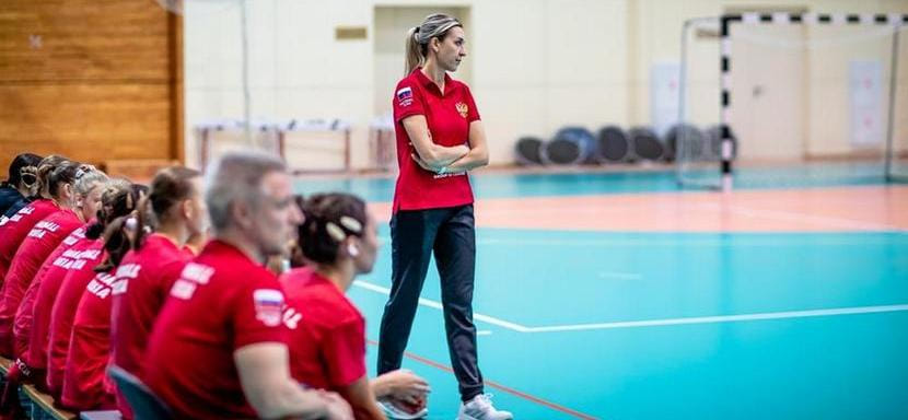 Ольга Акопян: "Варя Сёмина остаётся капитаном молодёжки — уверены, она поможет поддержать остальных девчонок в тонусе"