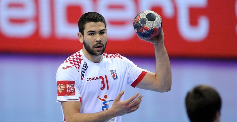 ЧЕ-2020. Хорватская сборная потеряла еще одного игрока — из-за травмы турнир пропустит полусредний "Трамбле" Лука Шебетич
