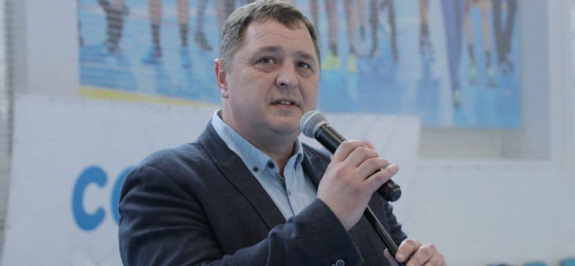 Андрей Крайнов: "Настало то время, когда СКА нужно заняться женским гандболом. Формироваться состав будет из числа команды "Звезда"