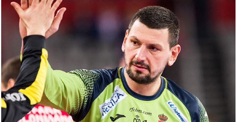 Испания. Арпад Штербик: "Многому научился у Деяна Перича. Для меня и многих других он является лучшим вратарем в истории"