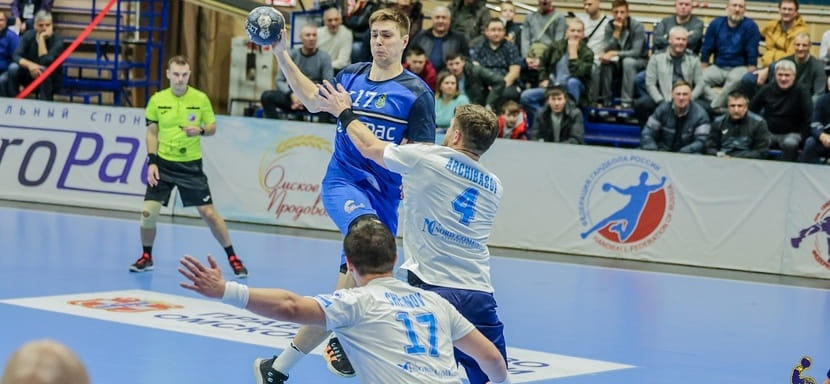 Olimpbet Суперлига. 27-летний левый полусредний Никита Степанов продолжит защищать цвета омского "Скифа"