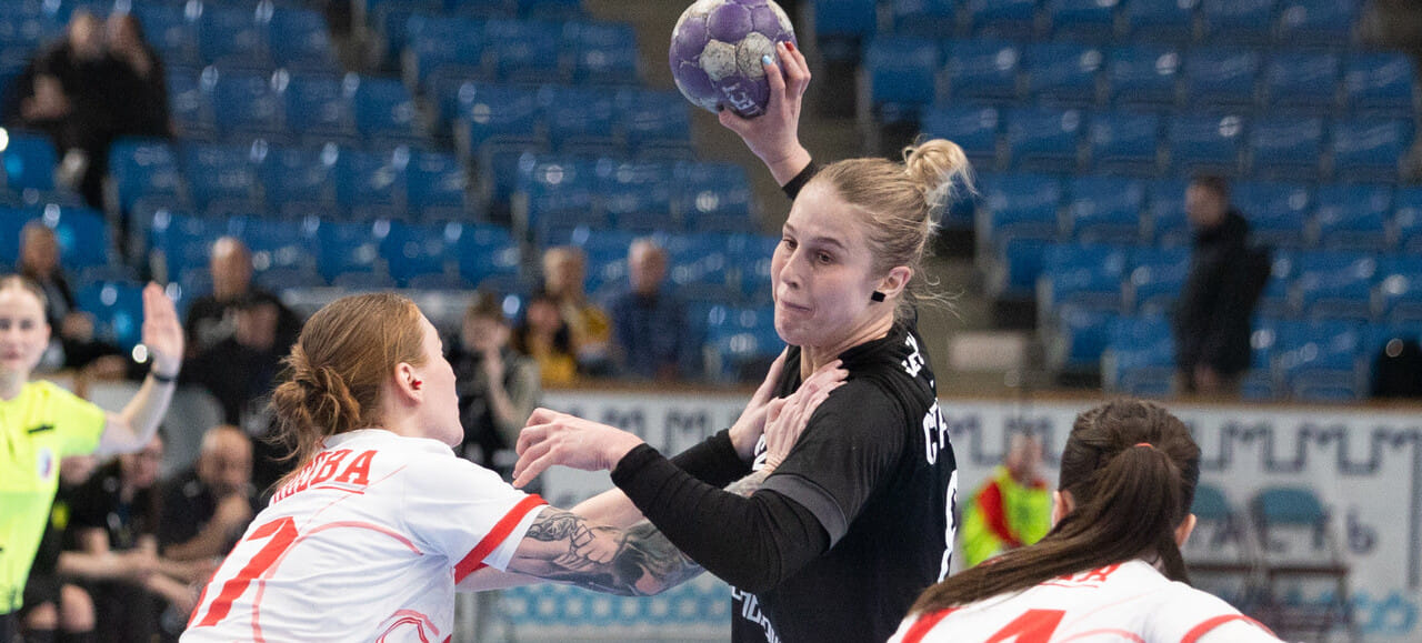 Одна потеря перечеркнула всё. "Астраханочка" не удержала победу и позволила "Ростову" повести в серии