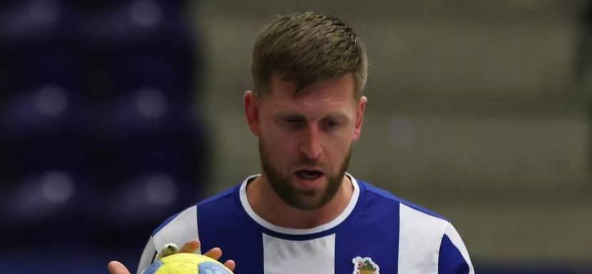 Правый полусредний португальского "Порту" Линус Перссон досрочно завершил сезон из-за травмы