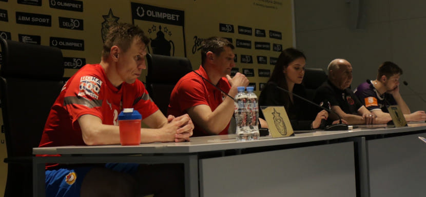 Кубок России. Владимир Максимов после победы в полуфинале: "Тот, кто не выходил играть на площадку, сделал победу команде в конце"