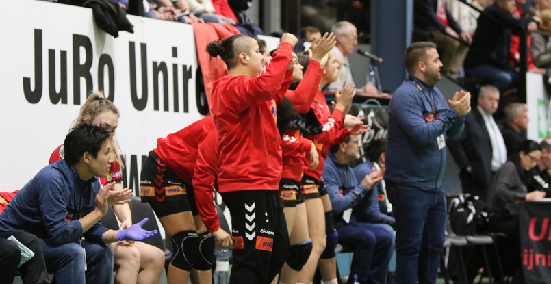 Кубок вызова. Гандболистки "Гранольерса" во втором матче 1/4 финала обыграли "Юнирек" и вышли в полуфинал