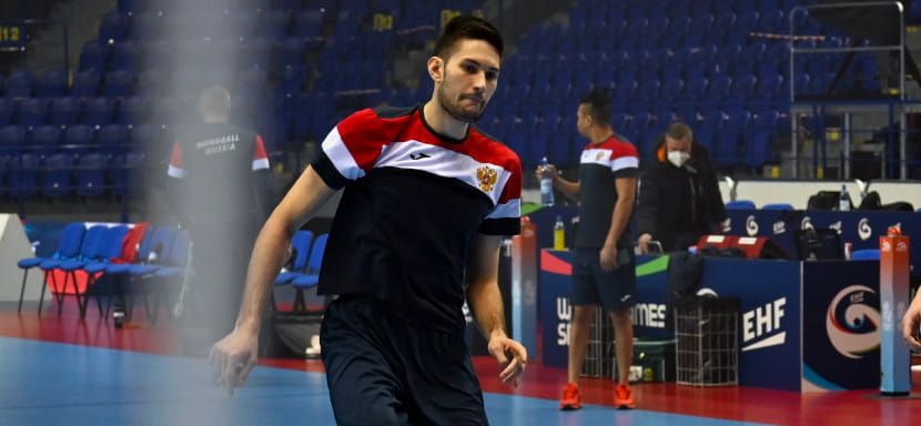 ЧЕ-2022. Полусредний сборной России Евгений Дземин получил положительный результат теста на коронавирус. Он не сыграет с норвежцами