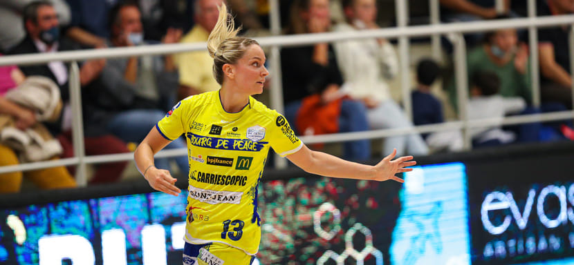 Франция. Левая крайняя "Бур-де-Пежа" Манон Уэтт признана лучшей гандболисткой чемпионата в ноябре