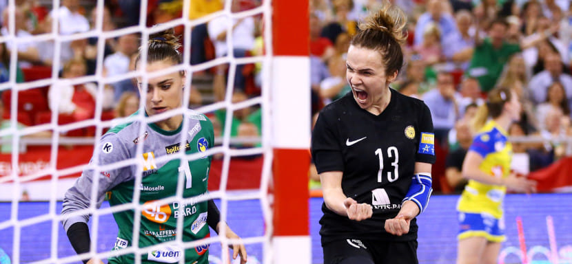 На гандбол всегда беру — фотокамеру! Секреты и истории от тех, кто видит игру через объективы