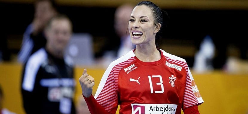 Трансферный слух. Правая крайняя венгерского "Шиофока" Симоне Беме заменит Йованку Радичевич в турецком "Кастамону"