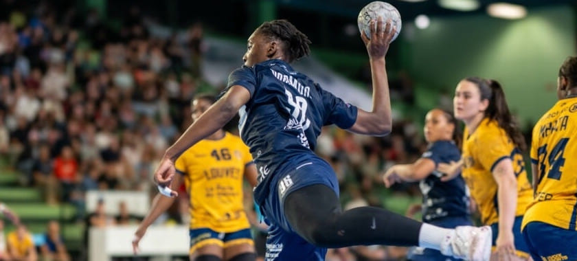 15 голов бельгийки Неле Антониссен не спасли "План-де-Кюк" от поражения "Безансону" и ещё один результат субботы чемпионата Франции