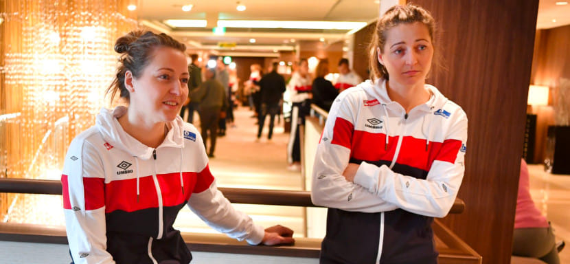 Лига чемпионов. Санна Сульберг об игре против сестры-близняшки: "Такое случается нечасто. Думаю, это только третий матч за карьеру"