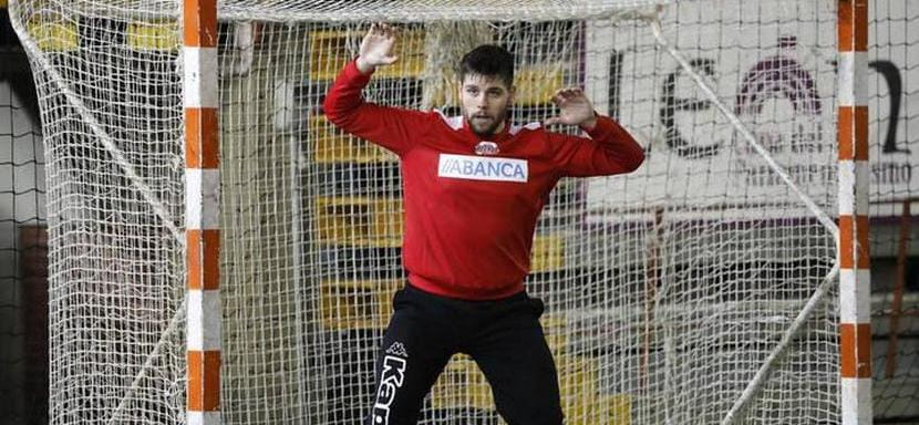 Балканы. Линейный "Берлина" Яков Гоюн и голкипер "Адемара" Дино Славич со следующего сезона будут выступать за "Загреб"