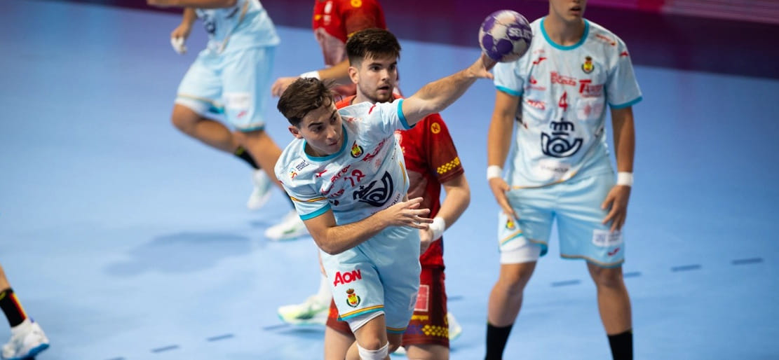 Восемь сильнейших команд продолжают борьбу за титул на юношеском чемпионате Европы по гандболу