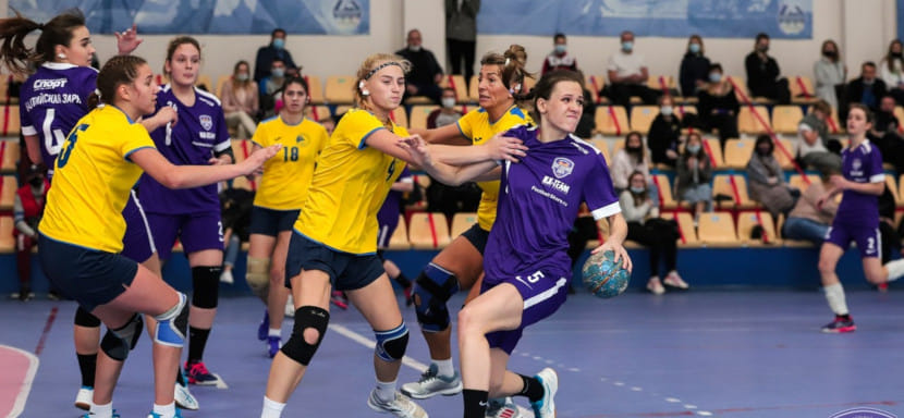 Женская первая лига. Новички турнира настроены на титул, старожилы — против